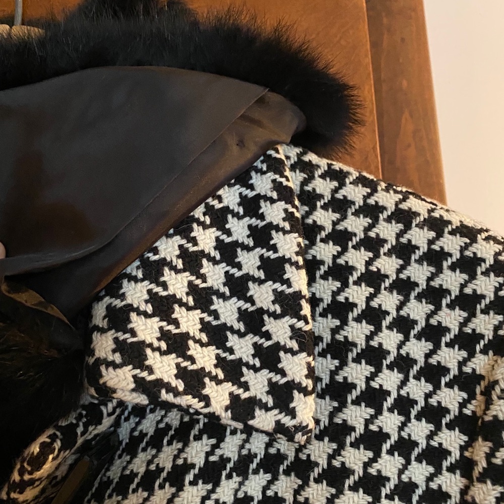 CASUAL CORNER Mid-length Houndstooth Coat - Size L - Picture 5 of 6